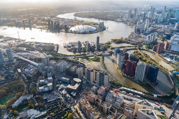 Evolving Newham: connecting new districts with established communities